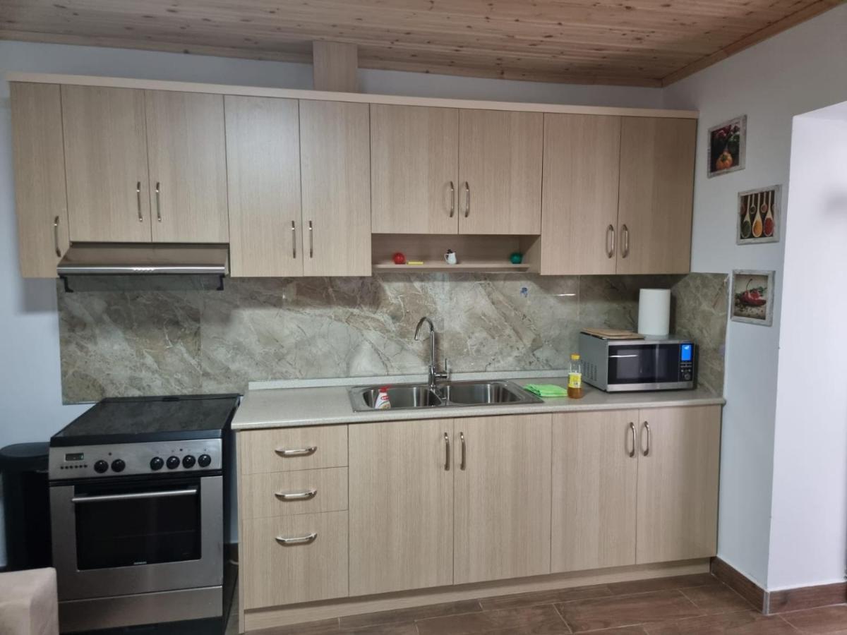 Herta Apartment Берат Экстерьер фото